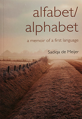 Book cover for alfabet/alphabet: a memoir of a first language, by Sadiqa de Meijer
